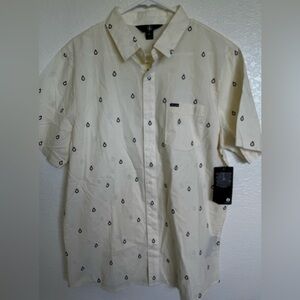 NWT Volcom L shirt